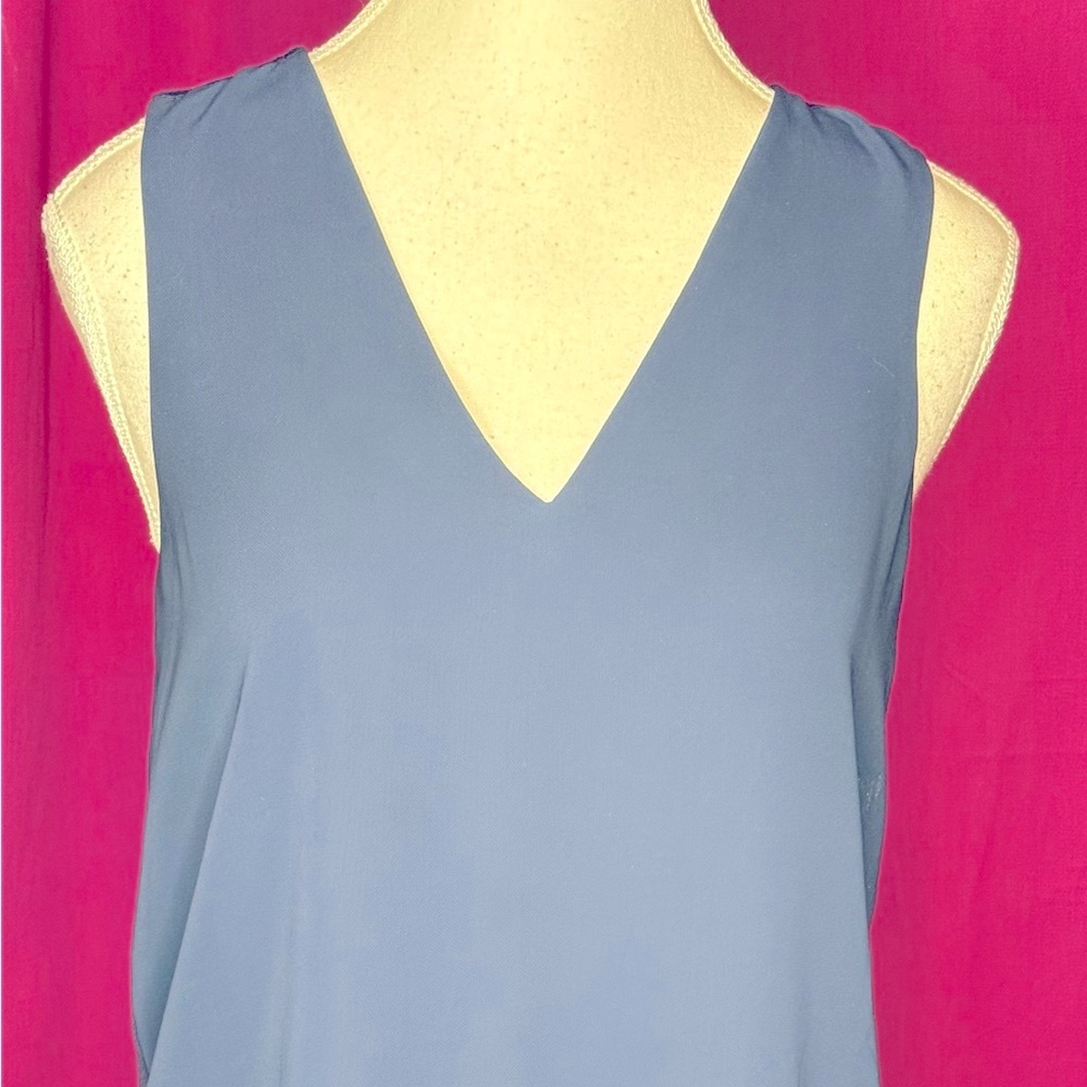 Michael Kors navy blue high/low tank top. Size S. EUC.